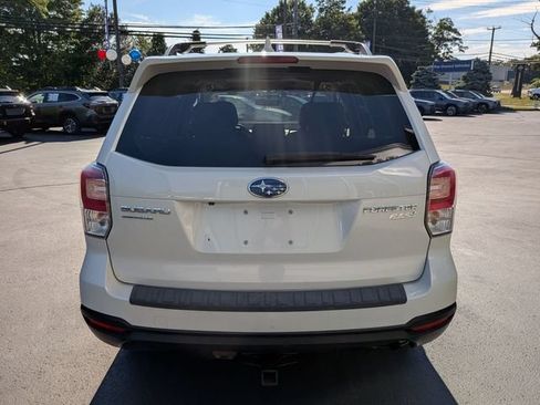 Used 2017 Subaru Forester 2.5i Premium AWD/4WD image 4