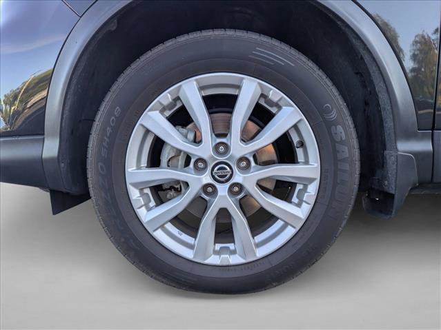 Used 2021 Nissan Rogue Sport SV FWD image 13