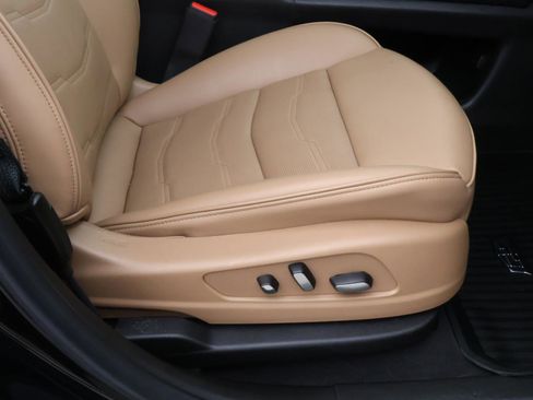 Used 2024 Cadillac XT6 Sport w/ Platinum Package image 24