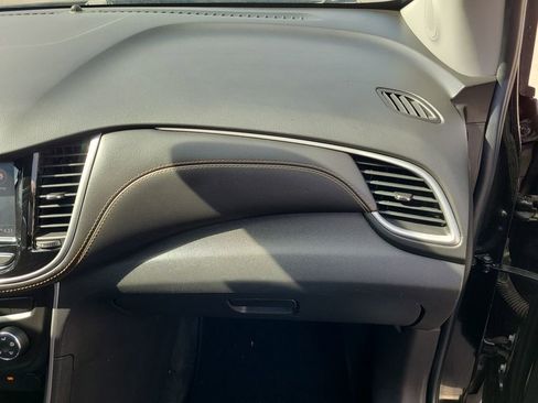 Used 2021 Chevrolet Trax LS FWD image 16