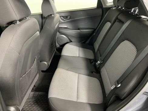 Used 2021 Hyundai Kona SE image 18