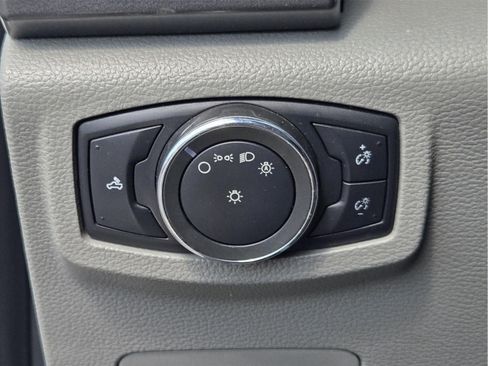 Used 2017 Ford F250 XLT AWD/4WD image 21