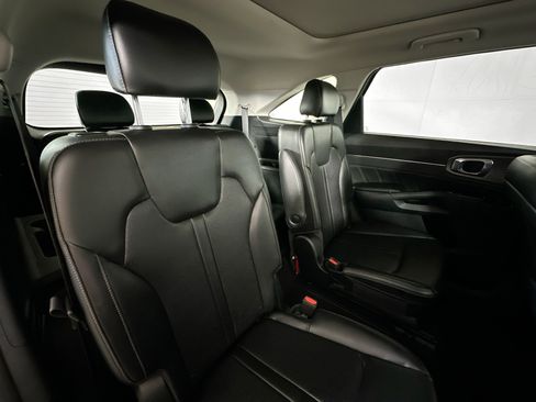 Certified 2023 Kia Sorento SX AWD/4WD image 28