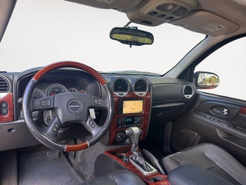 Used 2005 GMC Envoy XL SLE image 11