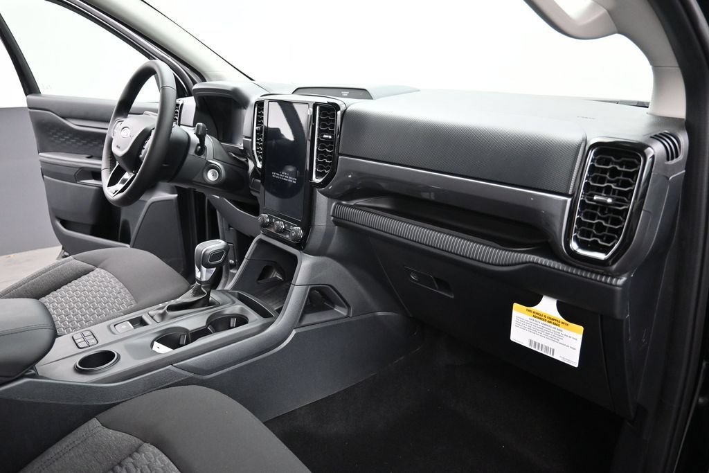 New 2026 Ford Ranger XLT w/ Black Appearance Package RWD image 14