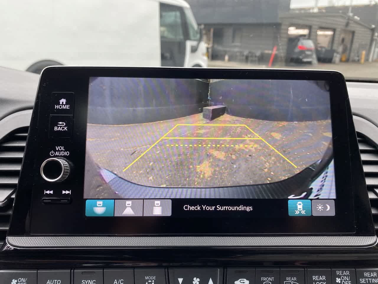 Used 2025 Honda Odyssey EX-L image 25