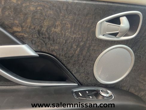 Used 2020 Aston Martin DB11 Volante RWD image 14