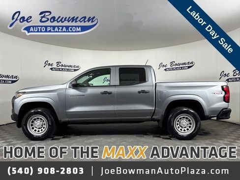 Used 2024 Chevrolet Colorado W/T AWD/4WD image 1