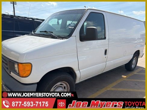 Used 2006 Ford E-150 and Econoline 150 RWD image 1
