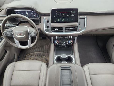 Certified 2024 GMC Yukon SLT w/ SLT Premium Package image 31