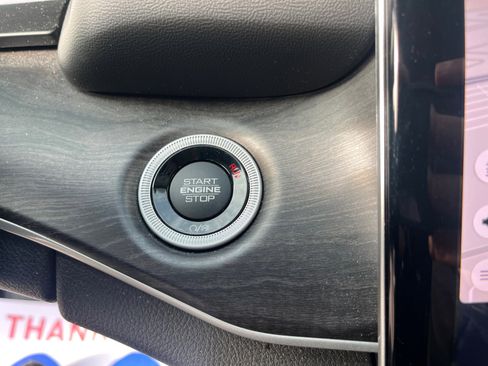 Certified 2024 Jeep Grand Cherokee Limited image 30