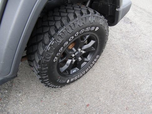 Used 2021 Jeep Wrangler Unlimited Sport AWD/4WD image 33