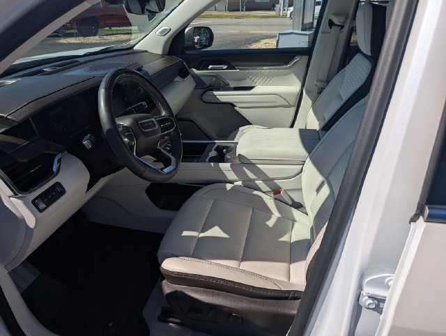 Used 2024 GMC Acadia Denali w/ Super Cruise Package AWD/4WD image 13