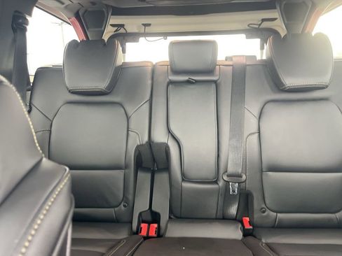 New 2025 Ford Bronco Badlands image 11