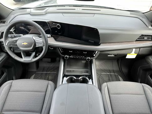 New 2026 Chevrolet Suburban LS image 14