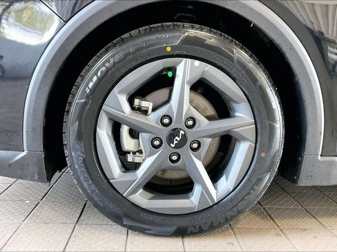 Used 2025 Kia K4 FWD image 29