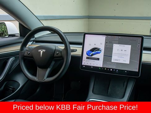 Used 2022 Tesla Model 3 Long Range AWD/4WD image 14