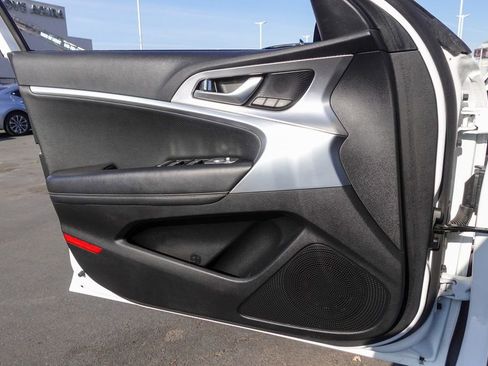 Used 2022 Genesis G70 3.3T image 22