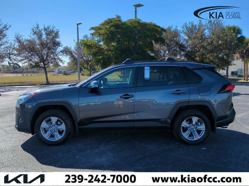 Used 2024 Toyota RAV4 LE image 8