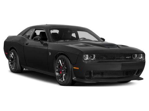 Used 2015 Dodge Challenger SRT Hellcat RWD image 9