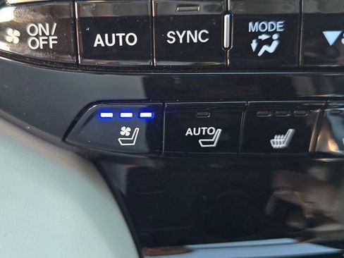 Used 2025 Acura MDX Type S AWD/4WD image 17