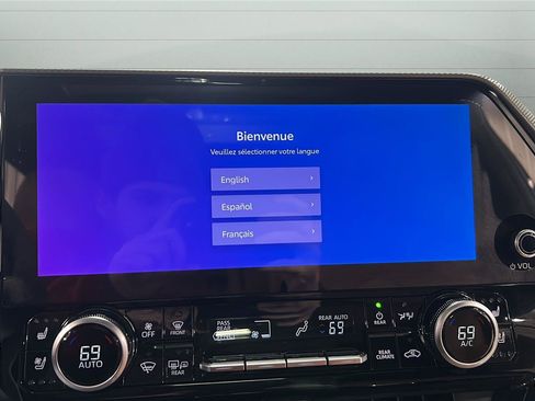 New 2026 Toyota Highlander Platinum image 12