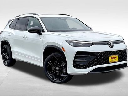 New 2025 Volkswagen Tiguan SE R-Line