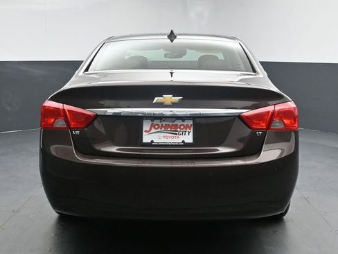 Used 2015 Chevrolet Impala LT w/ Convenience Package image 8