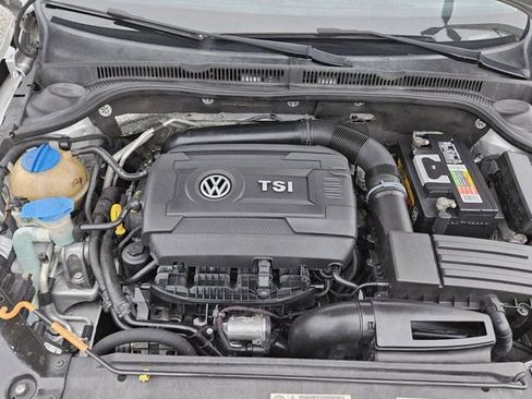 Used 2014 Volkswagen Jetta SE image 25
