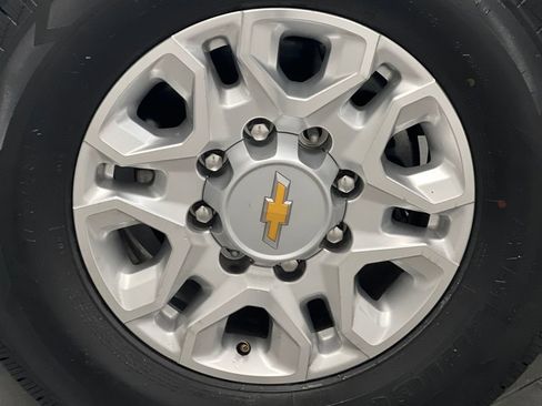 Used 2024 Chevrolet Silverado 2500 LT image 60