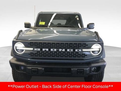 New 2025 Ford Bronco Badlands AWD/4WD image 6