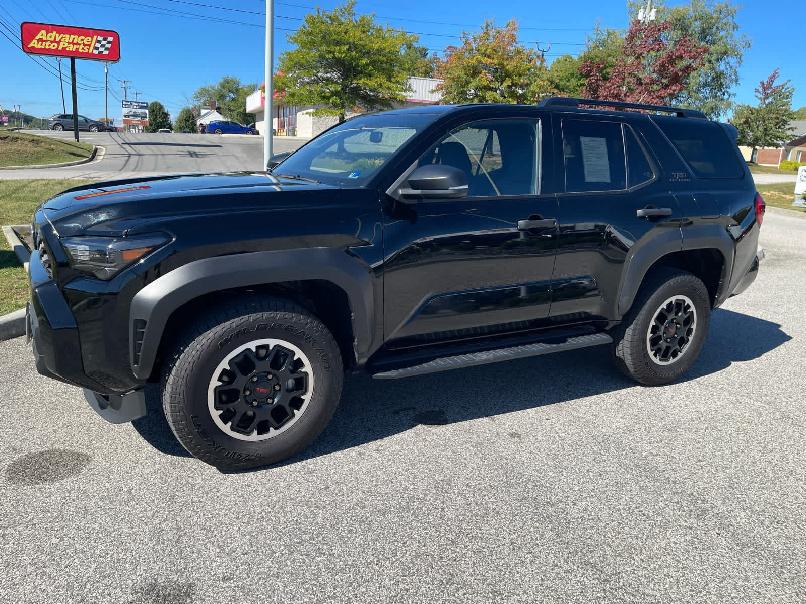Used 2025 Toyota 4Runner TRD Off-Road AWD/4WD image 18