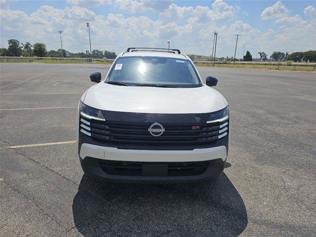 Used 2026 Nissan Kicks SR w/ Cold Weather Package AWD/4WD image 2