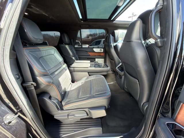 Used 2023 Lincoln Navigator L Black Label AWD/4WD image 10