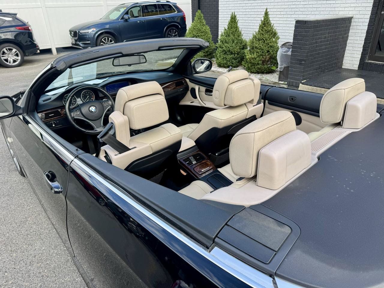 Used 2011 BMW 328i Convertible RWD image 21