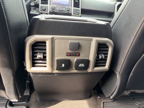 Used 2020 Ford F150 Lariat w/ Equipment Group 502A Luxury AWD/4WD image 36