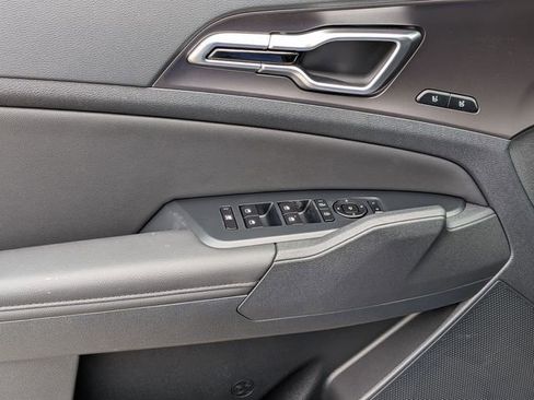 New 2026 Kia Sportage SX FWD image 11