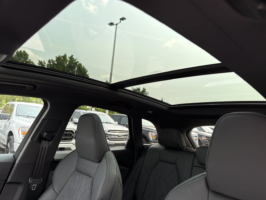 Used 2025 Audi SQ5 Premium Plus w/ Premium Plus Package AWD/4WD image 28