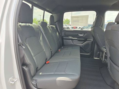 New 2026 RAM 1500 Express AWD/4WD image 15