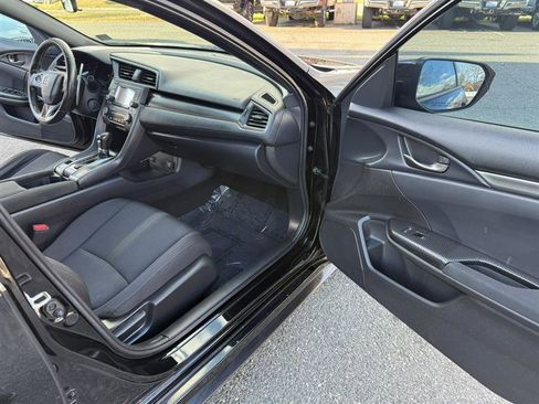 Used 2019 Honda Civic Sport image 9