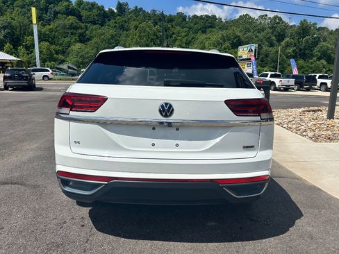 Used 2022 Volkswagen Atlas Cross Sport SE AWD/4WD image 4