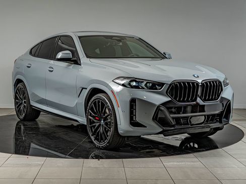 Used 2026 BMW X6 xDrive40i w/ Executive Package AWD/4WD image 3