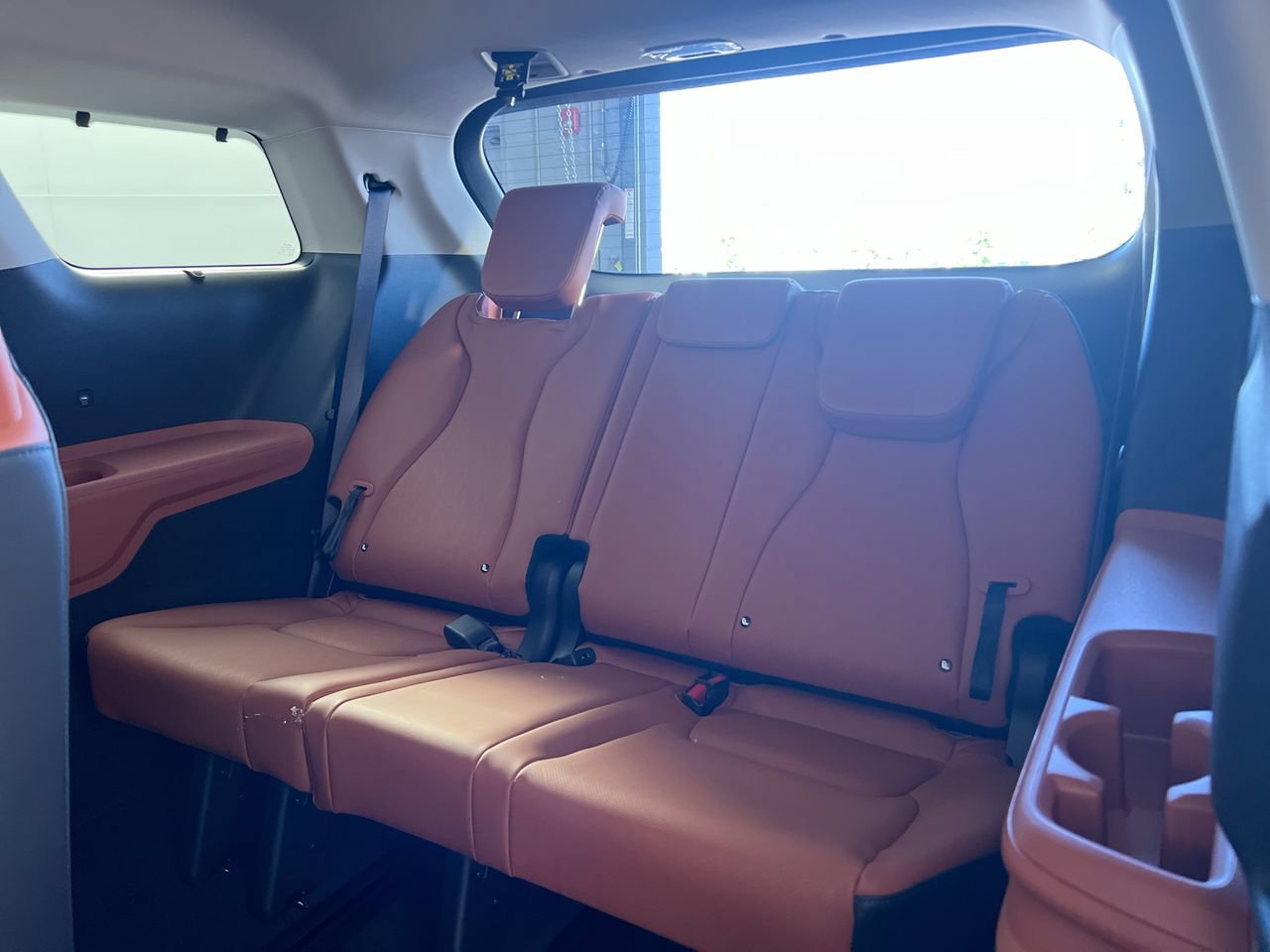 New 2026 Kia Carnival EX FWD image 29