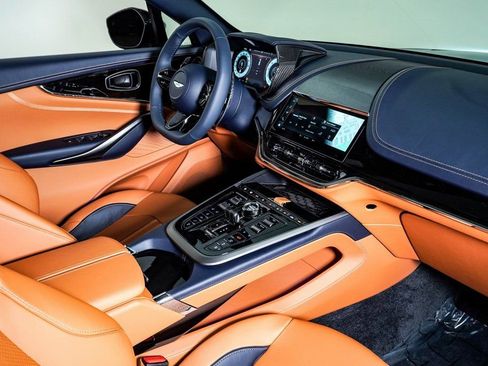 New 2026 Aston Martin DBX 707 image 16
