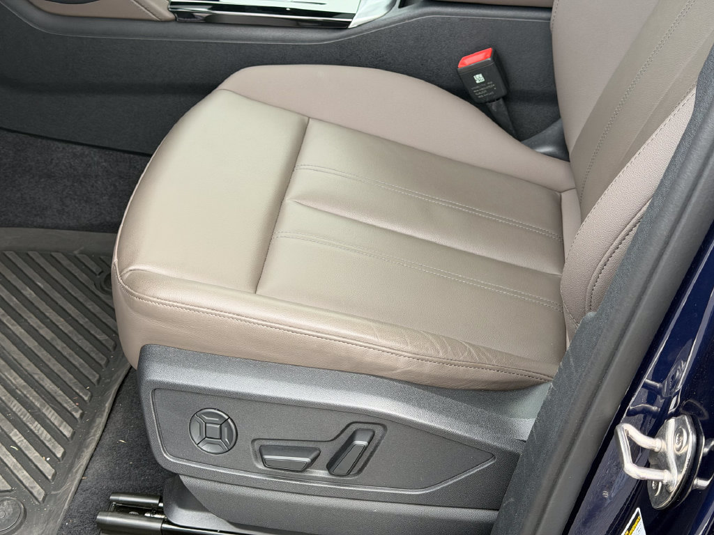 Certified 2025 Audi Q5 Premium w/ Convenience Package AWD/4WD image 28