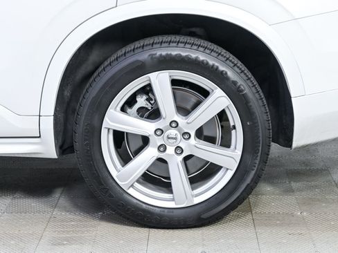 Used 2023 Volvo XC90 B5 Core AWD/4WD image 40