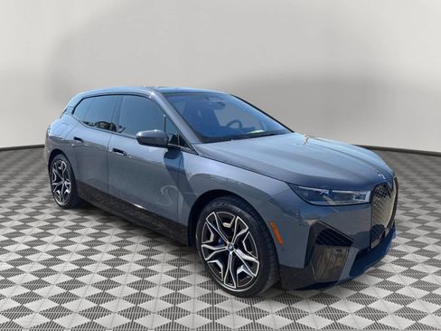 Certified 2025 BMW iX M60 image 3