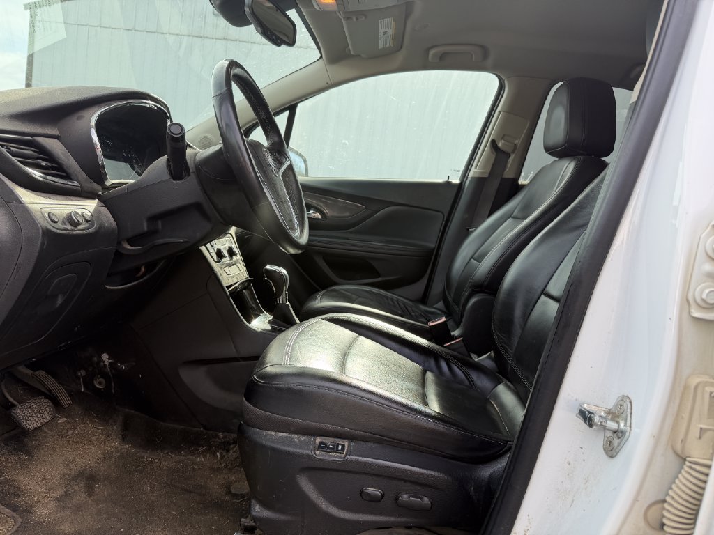 Used 2020 Buick Encore Essence AWD/4WD image 5