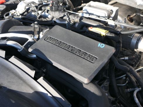 Used 2023 GMC Sierra 2500 AT4 image 30