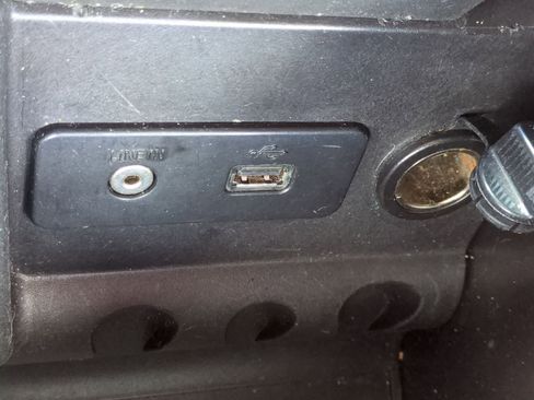 Used 2013 Ford Mustang GT Premium w/ Comfort Pkg RWD image 30